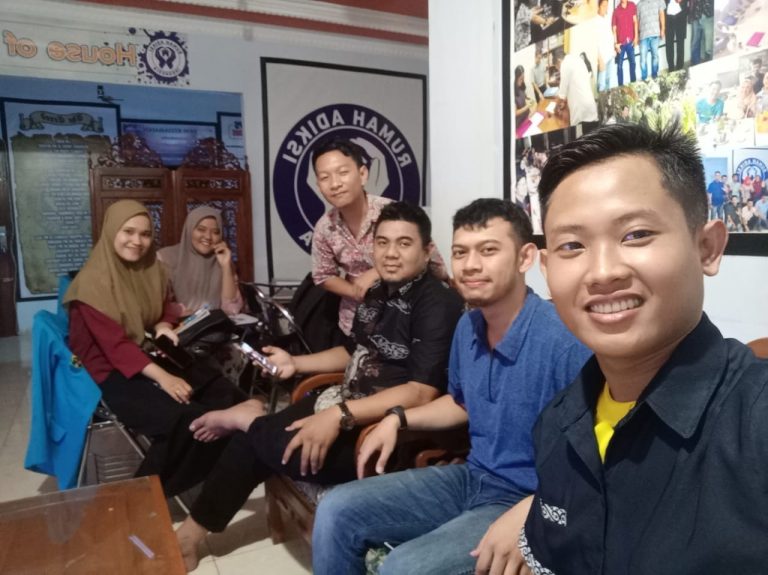 Mahasiswa PPL di IPWL Teratai Khatulistiwa Mengikuti Pelatihan di Rumah Adiksi Indonesia
