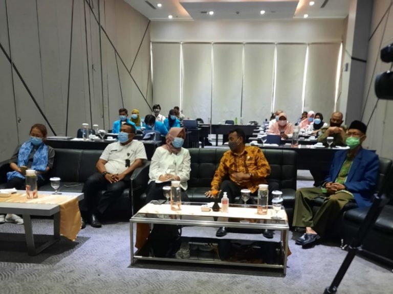 Mahasiswa SAA Bersama FKUB Kota Pontianak Hadiri Studi Banding Virtual Merawat Toleransi