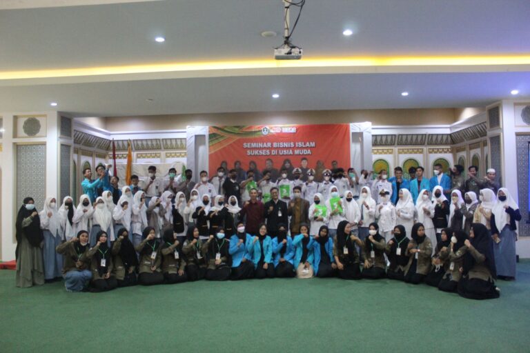 Seminar Bisnis Islami Ala Mahasiswa Manajemen Dakwah FUAD IAIN Pontianak
