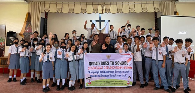KPPAD Kalimantan Barat dan Mahasiswa IAIN Pontianak Sosialisasikan Perlindungan Anak dan Anti-Bullying di Lingkungan Sekolah