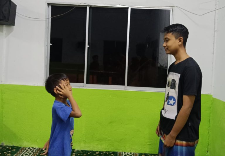 Haru!!! Pemuda Umur 22 Tahun Masih Ingin Belajar Mengaji Demi Menghidupkan Surau di Kampung Ruan, Sarawak