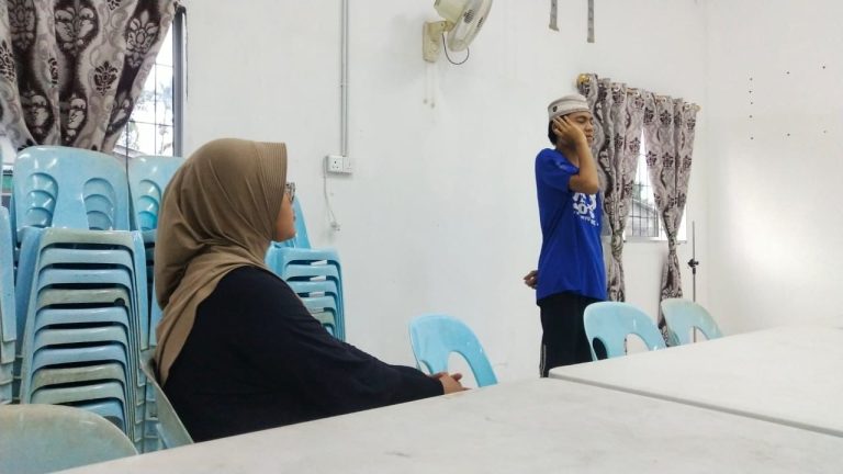 Pelaksanaan Program Adzan untuk Melatih Kepercayaan Diri Anak-Anak Kampung Ensebang Jaya