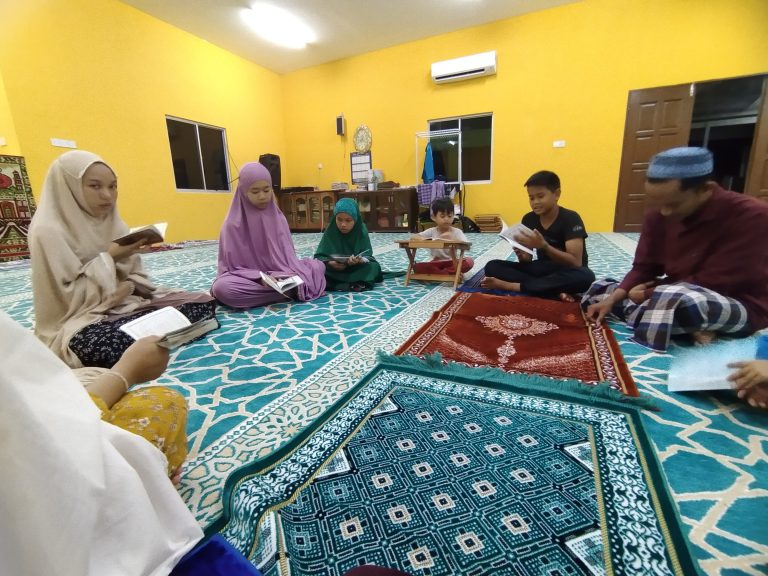 Pembacaan Yasin Bersama di Kampung Tebun Simunjan Sarawak Malaysia