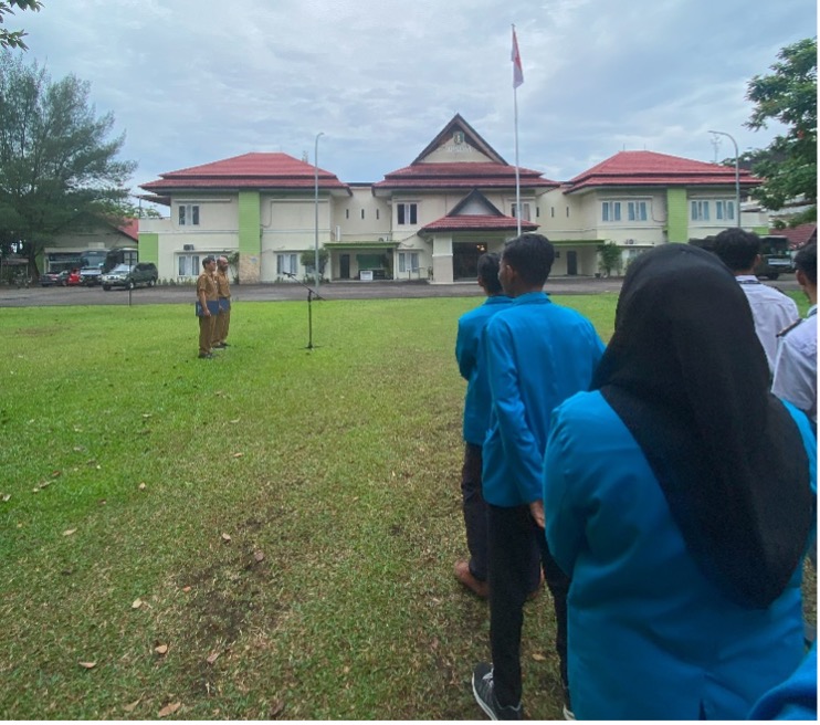 Keikutsertaan Mahasiswa PPL Psikologi Islam IAIN Pontianak dalam Kegiatan Rutin Apel Pagi di BPSDM Provinsi Kalimantan Barat