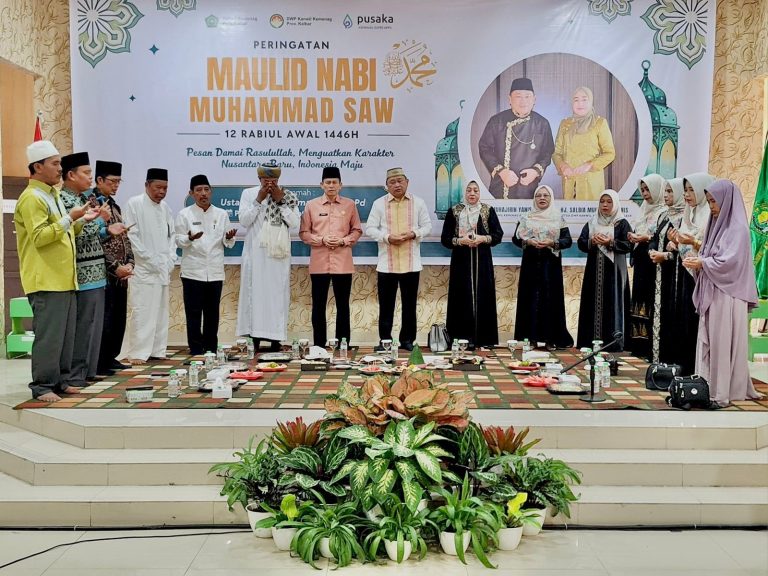 Mahasiswa Manajemen Dakwah Sukses Bantu Kegiatan Maulid Nabi di Kantor Wilayah Kementrian Agama Kalimantan Barat