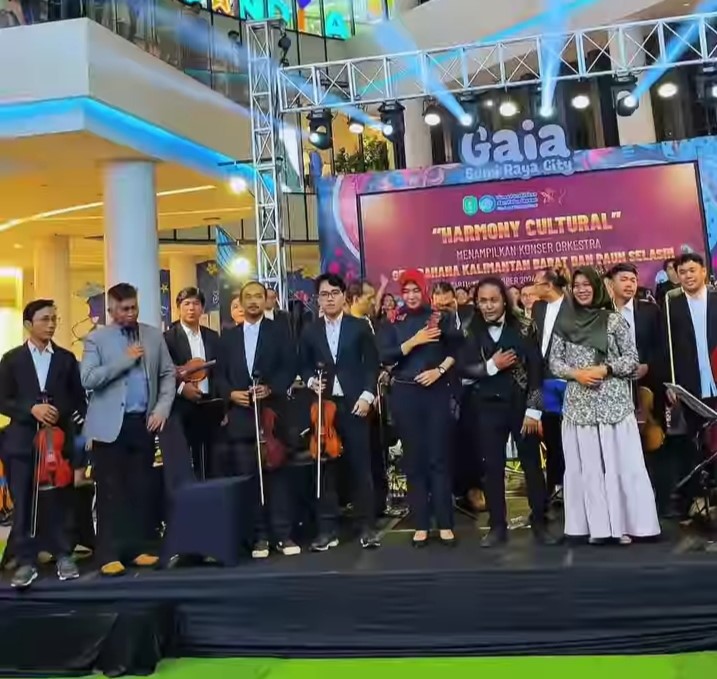 Harmony Cultural Menggema : Mahasiswa PPL KPI IAIN Pontianak Sorot Orkestra Gita Bahana dan Daun Selasih Gaia Bumi Raya City