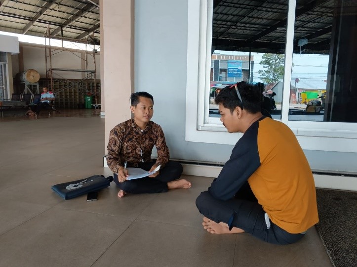 REHABILITASI BUKAN AKHIR, MELAINKAN AWAL YANG BARU: MAHASISWA PPL BKI MENGIKUTI PROSES WAWANCARA PASIEN PACA REHABILITASI