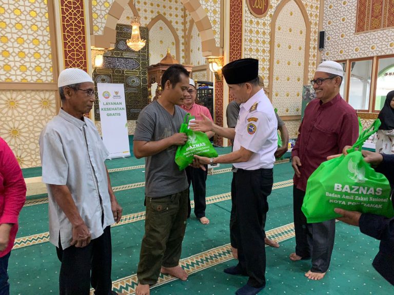 SINERGI ANTARA BAZNAS KOTA PONTIANAK DAN DINAS KESEHATAN DALAM PELAKSANAAN KEGIATAN LAYANAN KESEHATAN DI MASJID AS SHIRATH KOTA PONTIANAK