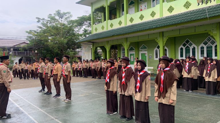 Mahasiswa Manajemen Dakwah: Hadiri Pelantikan Pramuka Penggalang Ramu dan Rakit SMPIT Nurul Wahdah Kota Pontianak