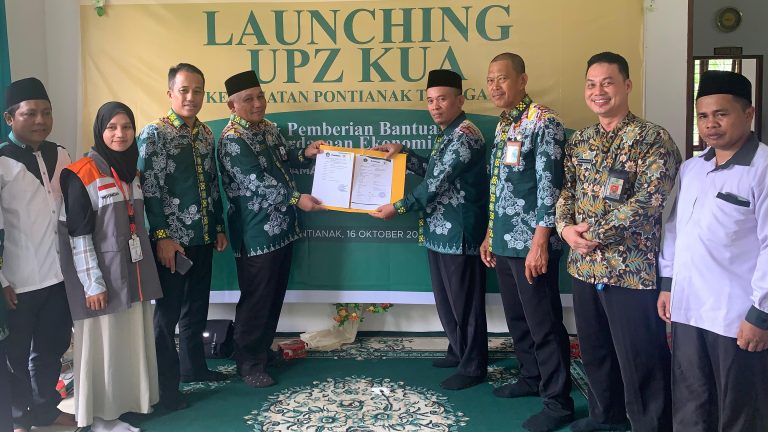 Mahasiswa Manajemen Dakwah IAIN Pontianak Hadiri Launching Unit Pengumpulan Zakat di KUA Pontianak Tenggara