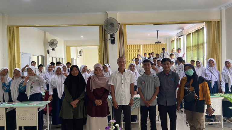 Mahasiswa PPL Psikologi Islam melakukan Visit ke MTsN 2 Pontianak