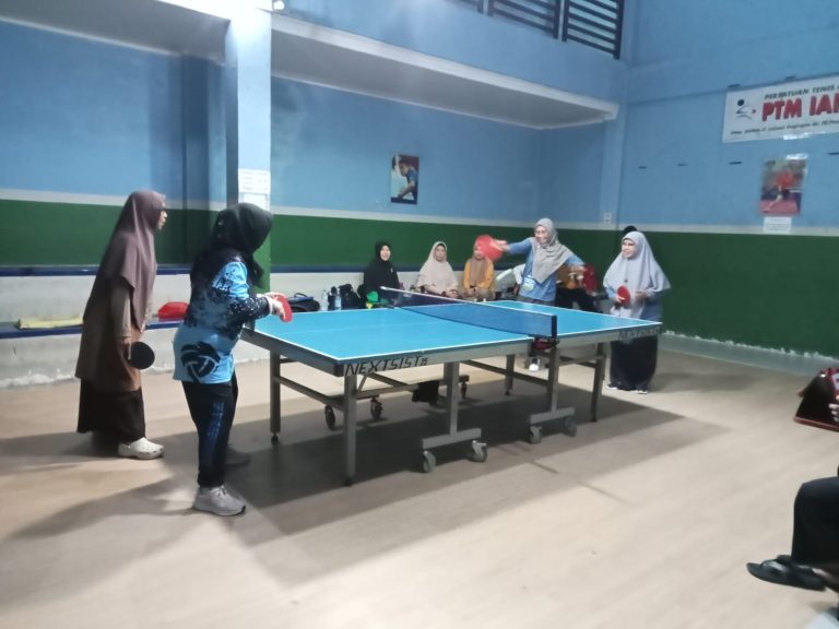 Tim FUAD Raih Juara 2 dalam Pertandingan Tenis Meja Ganda Putri